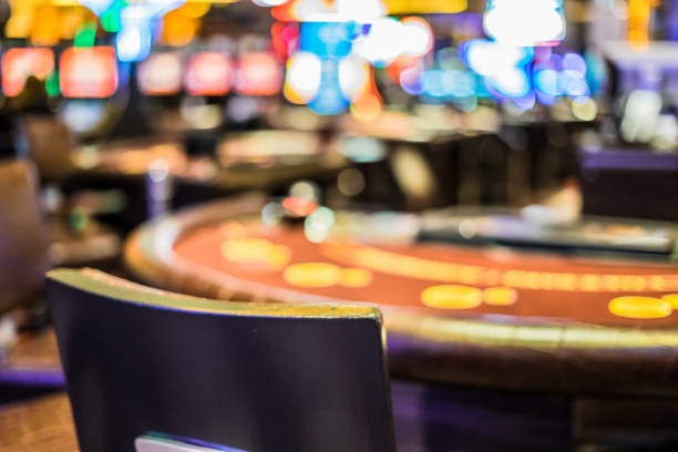 Tampilan meja Baccarat live-dealer rajanyapoker dengan kartu dan opsi taruhan yang jelas